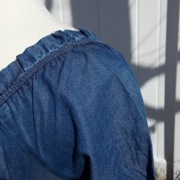 Peasant Off Shoulder Denim Dress Brand New - Picture 5 of 7